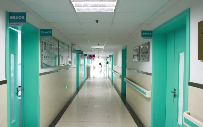 病房門的材質有哪些？如何進行選擇？