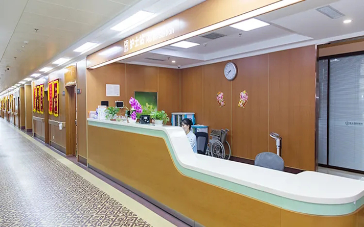 定制醫院木制隔音門與醫用鋼質靜音門有什么區別