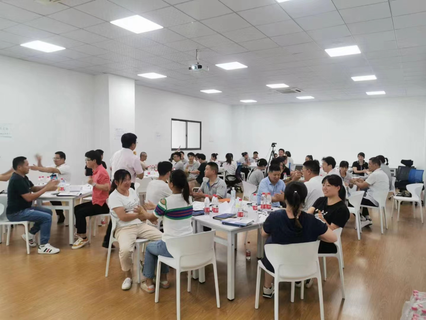 愛卓智能科技(常州)有限公司提供的《全員質量意識提升訓練》-2.jpg